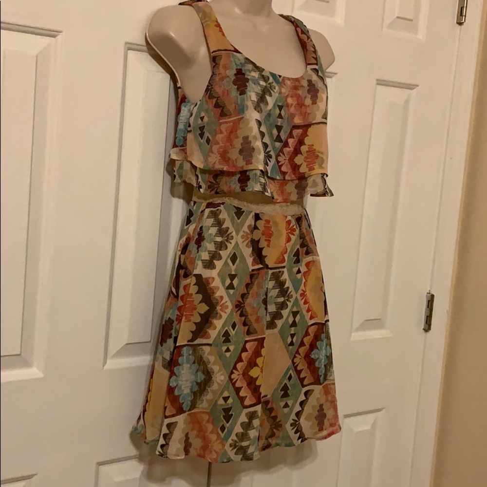 Dress - Picture 4 of 8